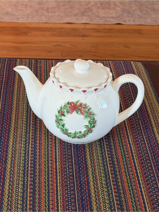 Otagiri Other - Otagiri Vintage White Ceramic Teapot with Green Wreath and Red Bow